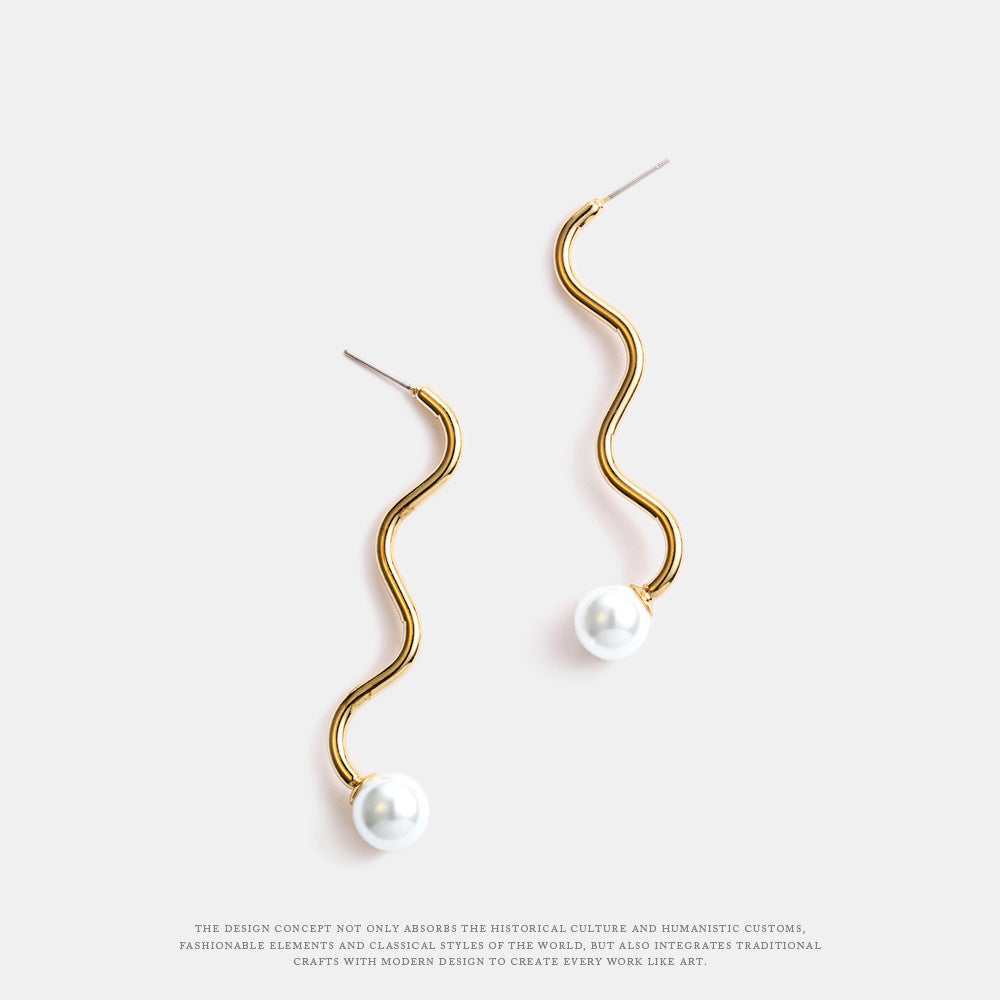 Pearl  Geometric S-shaped Net Red Alloy Stud Earrings