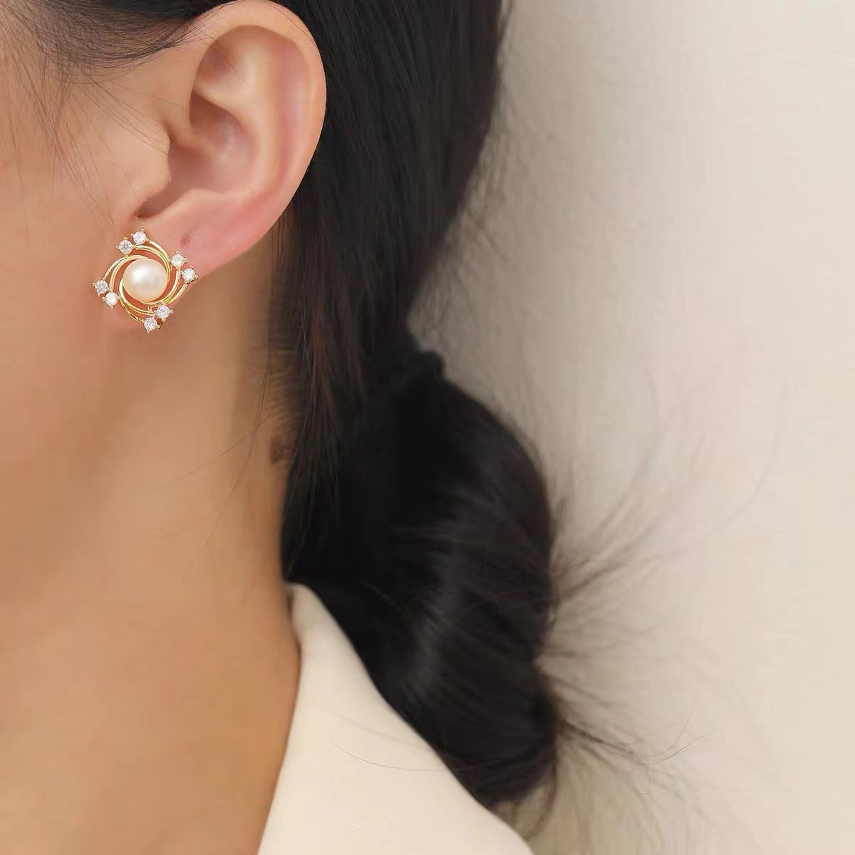 Sweet Flowers Stud Earrings Female High Sense Cute Wild