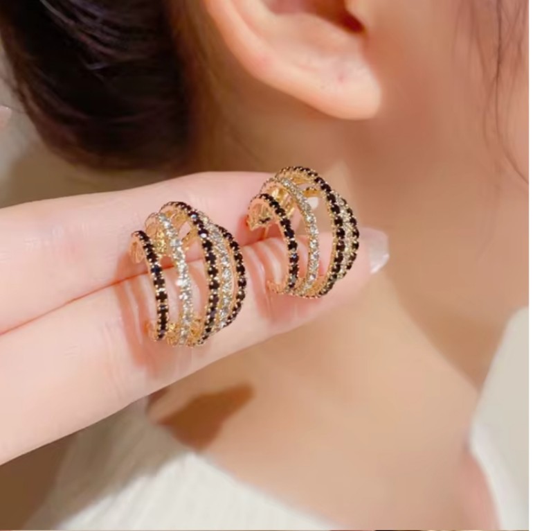 Women earrings